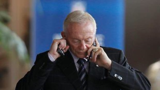 jerry jones phone 